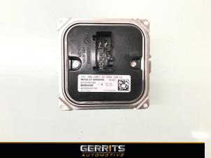 Używane Sterownik oswietlenia Renault Captur (2R) 1.2 TCE 16V EDC Cena € 82,48 Procedura marży oferowane przez Gerrits Automotive