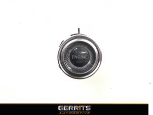 Usados Interruptores Start/Stop Mercedes E (W213) E-350d 3.0 V6 24V Precio € 26,60 IVA incluido ofrecido por Gerrits Automotive