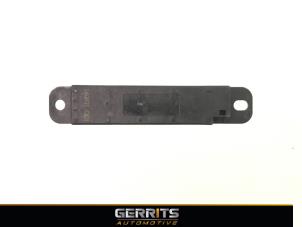 Used Keyless entry antenna Mercedes E (W213) E-350d 3.0 V6 24V Price € 26,60 Inclusive VAT offered by Gerrits Automotive