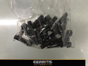 Used Set of wheel bolts Mercedes E (W213) E-350d 3.0 V6 24V Price € 33,25 Inclusive VAT offered by Gerrits Automotive