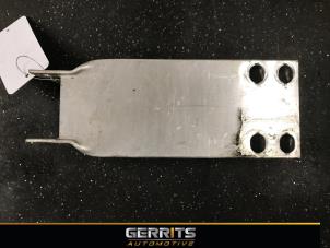 Used Chassis bar, front Mercedes E (W213) E-350d 3.0 V6 24V Price € 46,56 Inclusive VAT offered by Gerrits Automotive