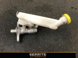 Używane Glówny cylinder hamulcowy Opel Crossland/Crossland X 1.2 Turbo 12V Cena € 21,98 Procedura marży oferowane przez Gerrits Automotive