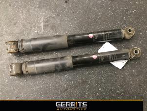Used Shock absorber kit Renault Trafic (1FL/2FL/3FL/4FL) 1.6 dCi 120 Twin Turbo Price € 59,87 Inclusive VAT offered by Gerrits Automotive