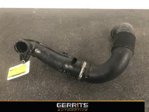 Used Air intake hose Renault Trafic (1FL/2FL/3FL/4FL) 1.6 dCi 120 Twin Turbo Price € 36,29 Inclusive VAT offered by Gerrits Automotive