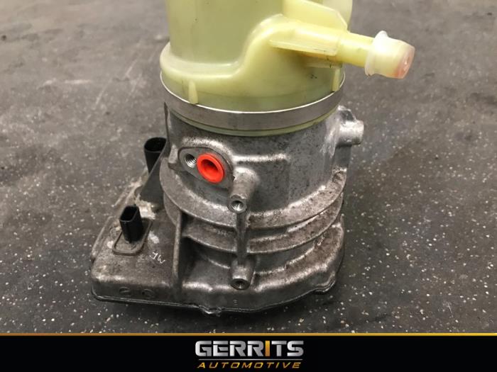 Power steering pump Renault Trafic 1.6 dCi 120 Twin Turbo 491100616R