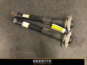 Used Shock absorber kit Toyota C-HR (X1,X5) 1.2 16V Turbo Price € 98,98 Margin scheme offered by Gerrits Automotive