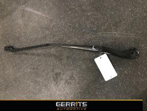 Used Front wiper arm Ford Transit Custom 2.2 TDCi 16V FWD Price € 30,24 Inclusive VAT offered by Gerrits Automotive