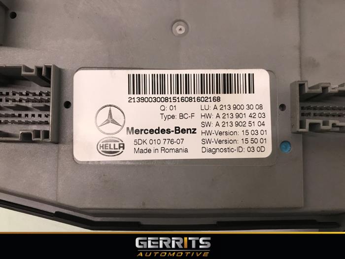 Comfort Module from a Mercedes-Benz E (W213) E-350d 3.0 V6 24V 2017