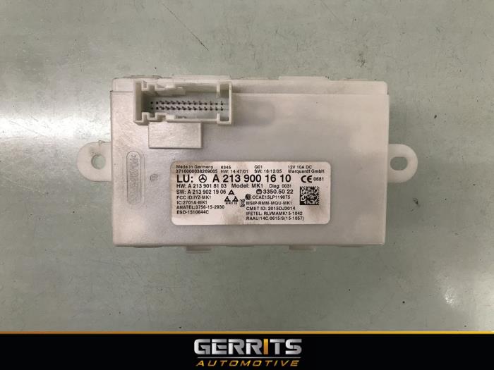 Używane Modul keyless vehicle Mercedes E (W213) E-350d 3.0 V6 24V Cena € 71,48 Procedura marży oferowane przez Gerrits Automotive BV