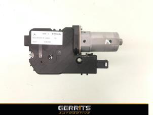 Used Sunroof motor Mercedes E (W213) E-350d 3.0 V6 24V Price € 133,08 Inclusive VAT offered by Gerrits Automotive