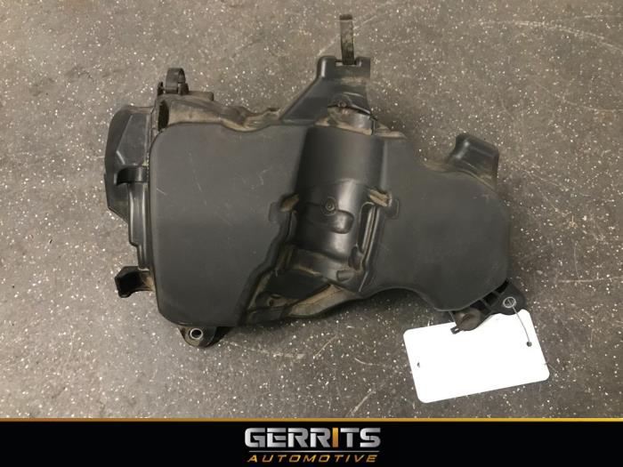Gebrauchte Abdeckblech Motor Renault Clio IV Estate/Grandtour (7R) 1.5 Energy dCi 90 FAP Preis € 32,98 Margenregelung angeboten von Gerrits Automotive BV