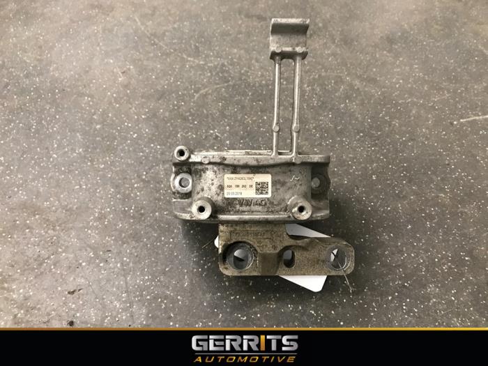 Used Engine mount Seat Arona (KJX) 1.6 TDI 95 Price € 27,48 Margin scheme offered by Gerrits Automotive BV