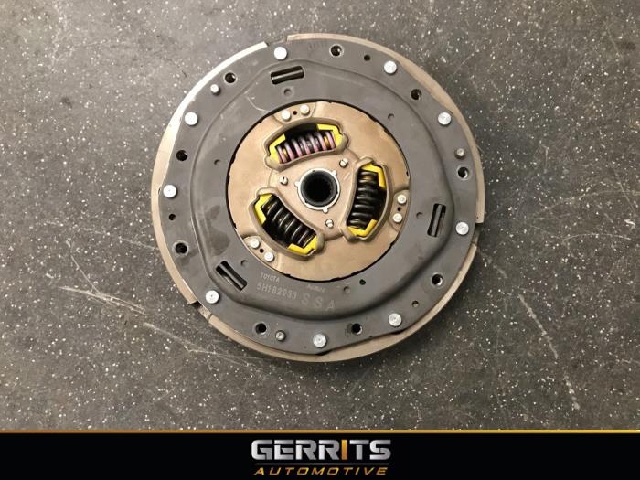 Flywheels with engine code 1NZ stock