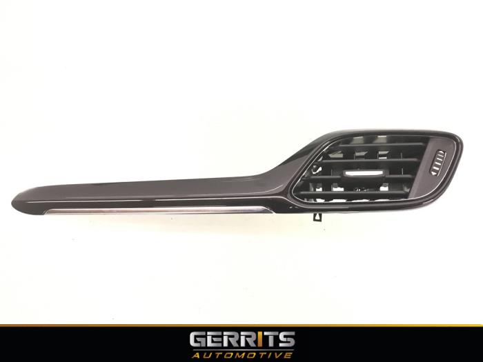 Dashboard vent from a Ford Fiesta 7 1.5 TDCi 85 2018