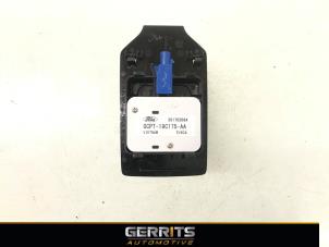 Used GPS antenna Ford Fiesta 6 (JA8) 1.0 SCI 12V 80 Price € 21,98 Margin scheme offered by Gerrits Automotive