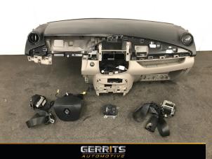 Usagé Kit + module airbag Renault Zoé (AG) 65kW Prix € 749,99 Règlement à la marge proposé par Gerrits Automotive