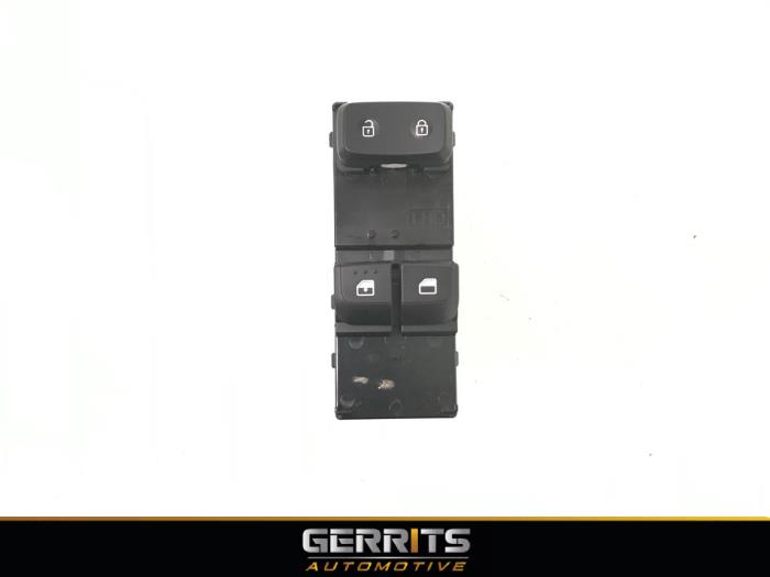 Usados Interruptor de ventanilla eléctrica Kia Picanto (JA) 1.0 DPi 12V Precio € 38,44 Norma de margen ofrecido por Gerrits Automotive BV