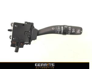 Used Wiper switch Hyundai Santa Fe II (CM) 2.7 V6 24V 4x4 Price € 27,48 Margin scheme offered by Gerrits Automotive