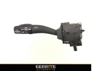 Used Indicator switch Hyundai Santa Fe II (CM) 2.7 V6 24V 4x4 Price € 27,48 Margin scheme offered by Gerrits Automotive