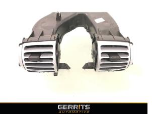 Używane Kratka wentylacyjna deski rozdzielczej Smart Fortwo Coupé (451.3) Electric Drive Cena € 32,98 Procedura marży oferowane przez Gerrits Automotive