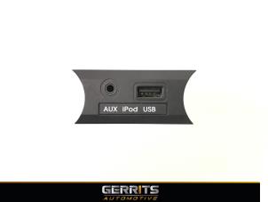 Used AUX / USB connection Kia Rio III (UB) 1.2 CVVT 16V Price € 21,98 Margin scheme offered by Gerrits Automotive