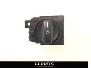 Usados Interruptor de luz Mercedes B (W245,242) 2.0 B-200 16V Turbo Precio € 21,98 Norma de margen ofrecido por Gerrits Automotive