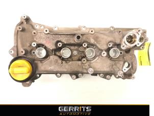 Used Rocker cover Renault Megane IV Estate (RFBK) 1.2 Energy TCE 130 Price € 64,90 Margin scheme offered by Gerrits Automotive