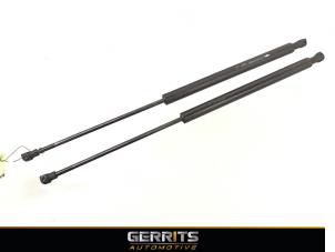 Used Set of tailgate gas struts Peugeot 206+ (2L/M) 1.4 XS Price € 21,98 Margin scheme offered by Gerrits Automotive