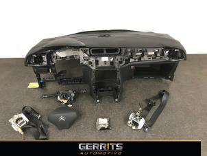Używane Zestaw + Modul poduszki powietrznej Citroen C3 (SC) 1.0 Vti 68 12V Cena € 749,00 Procedura marży oferowane przez Gerrits Automotive