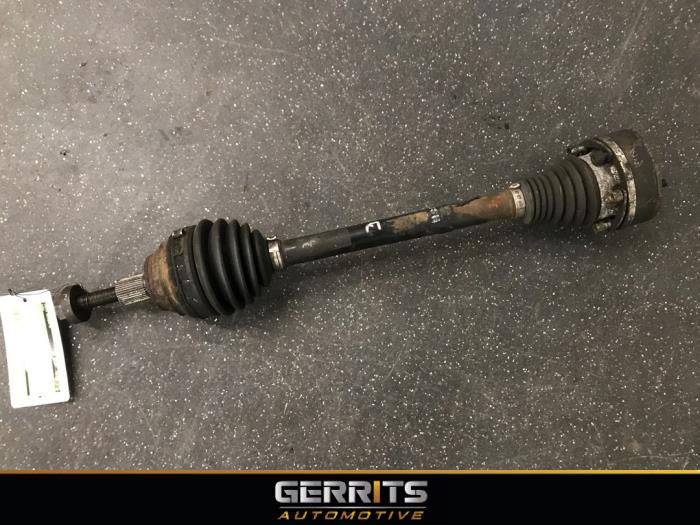 Front drive shaft, left from a Seat Leon (1P1) 1.6 2007