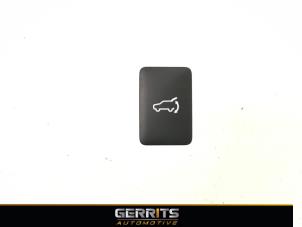 Used Tailgate switch Mitsubishi Outlander (GF/GG) 2.0 16V 4x2 Price € 27,48 Margin scheme offered by Gerrits Automotive