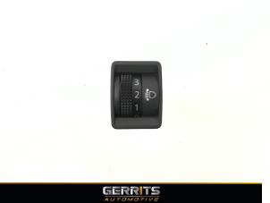 Used AIH headlight switch Nissan Qashqai (J11) 1.2 DIG-T 16V Price € 21,98 Margin scheme offered by Gerrits Automotive