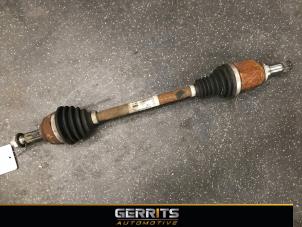Used Front drive shaft, left Renault Captur (2R) 0.9 Energy TCE 12V Price € 82,48 Margin scheme offered by Gerrits Automotive