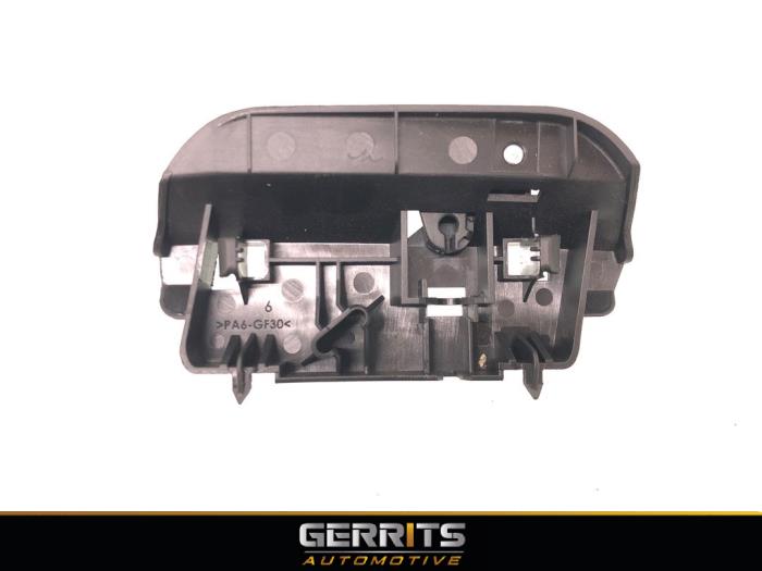 Usagé Divers Mercedes C (C205) C-300 2.0 Turbo 16V Prix € 27,48 Règlement à la marge proposé par Gerrits Automotive BV