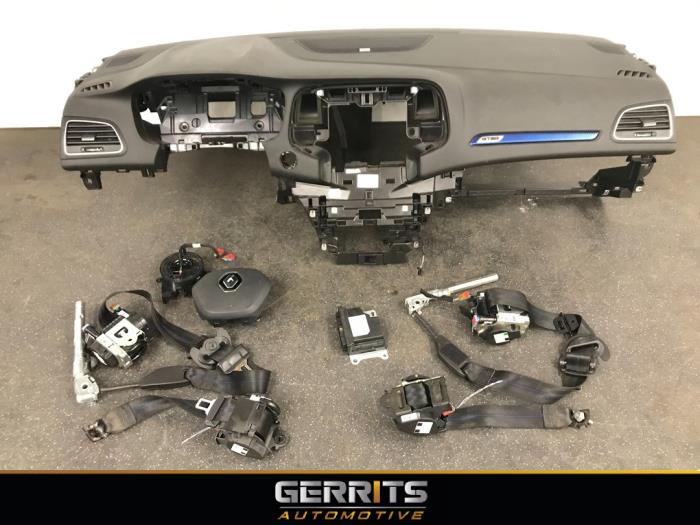 Airbag Set+Modul van een Renault Megane IV Estate (RFBK) 1.6 Energy dCi 130 2017