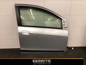 Gebrauchte Tür 4-türig rechts vorne Daihatsu Cuore (L251/271/276) 1.0 12V DVVT Preis € 137,48 Margenregelung angeboten von Gerrits Automotive