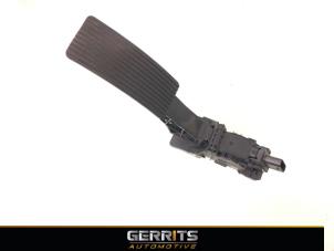 Used Accelerator pedal Mercedes A (177.0) 1.3 A-160 Turbo 16V Price € 65,98 Margin scheme offered by Gerrits Automotive