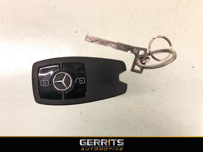 Schlüssel van een Mercedes-Benz A (177.0) 1.3 A-160 Turbo 16V 2021