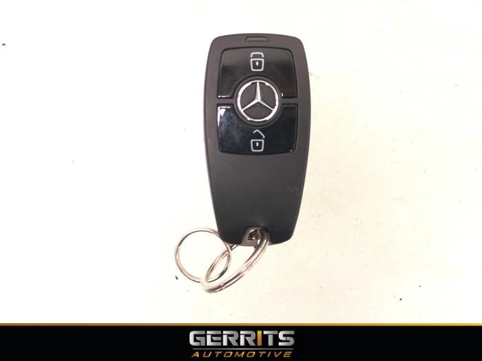Schlüssel van een Mercedes-Benz A (177.0) 1.3 A-160 Turbo 16V 2021