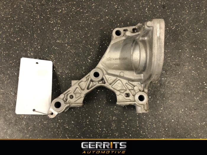 Usagé Support moteur Mercedes A (177.0) 1.3 A-160 Turbo 16V Prix € 43,98 Règlement à la marge proposé par Gerrits Automotive BV