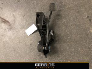 Używane Pedal sprzegla Mercedes A (177.0) 1.3 A-160 Turbo 16V Cena € 75,40 Procedura marży oferowane przez Gerrits Automotive