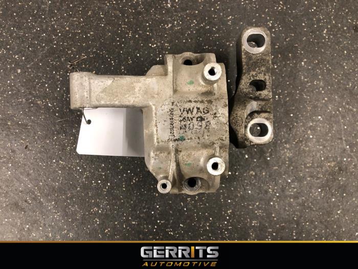 Used Engine mount Volkswagen Tiguan (5N1/2) 2.0 TDI 16V Price € 38,48 Margin scheme offered by Gerrits Automotive BV