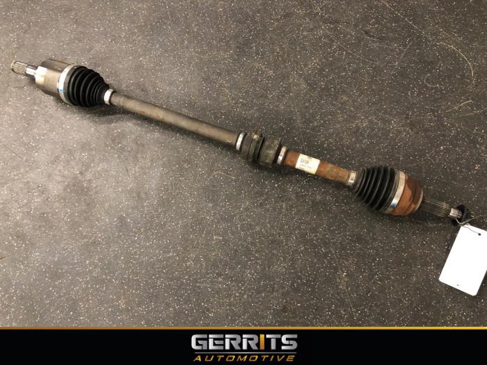 Front drive shaft, right from a Kia Ceed Sportswagon (CDF) 1.0i T-GDi 12V 2021