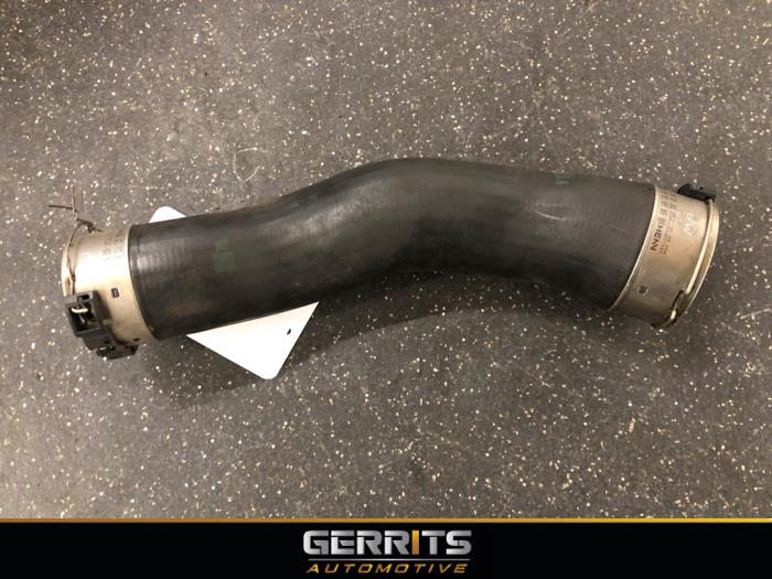 Gebrauchte Intercooler Schlauch BMW 3 serie (F30) 320d 2.0 16V EfficientDynamicsEdition Preis € 32,98 Margenregelung angeboten von Gerrits Automotive BV