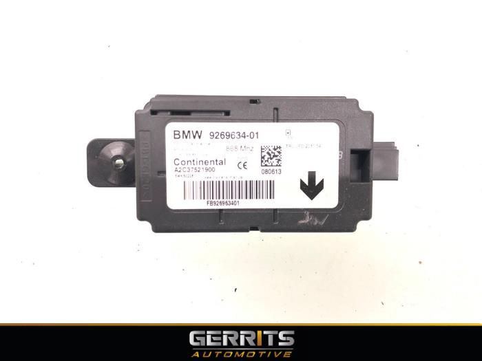 Używane Modul (rózne) BMW 3 serie (F30) 320d 2.0 16V EfficientDynamicsEdition Cena € 21,98 Procedura marży oferowane przez Gerrits Automotive BV
