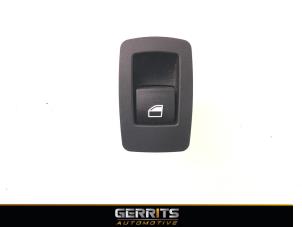 Used Electric window switch BMW 3 serie (F30) 320d 2.0 16V EfficientDynamicsEdition Price € 21,98 Margin scheme offered by Gerrits Automotive