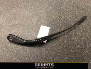 Used Front wiper arm BMW 3 serie (F30) 320d 2.0 16V EfficientDynamicsEdition Price € 21,98 Margin scheme offered by Gerrits Automotive