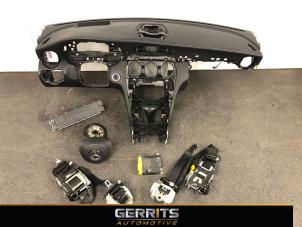 Usagé Kit + module airbag Mercedes C (C205) C-300 2.0 Turbo 16V Prix € 1.799,99 Règlement à la marge proposé par Gerrits Automotive