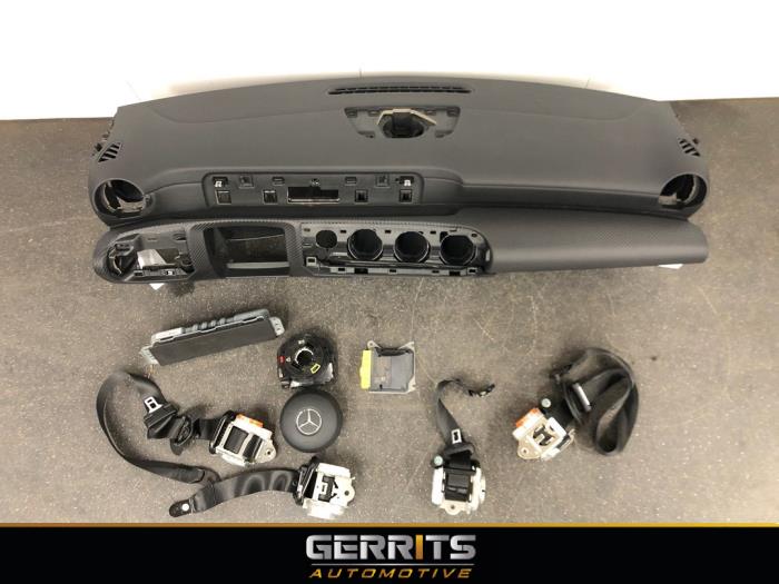 Airbag set+module from a Mercedes-Benz A (177.0) 1.3 A-160 Turbo 16V 2021