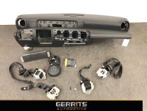 Usados Juego y módulo de airbag Mercedes A (177.0) 1.3 A-160 Turbo 16V Precio € 2.249,99 Norma de margen ofrecido por Gerrits Automotive